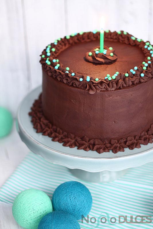 No solo dulces - Tarta de cumpleaños de chocolate, nueces y platano asado