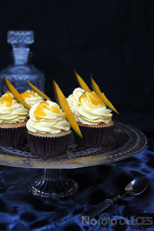No solo dulces - Cupcakes de mango natural y vainilla