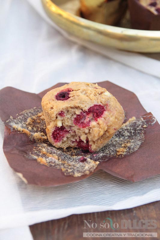 No solo dulces – Muffins de frambuesa y chocolate blanco