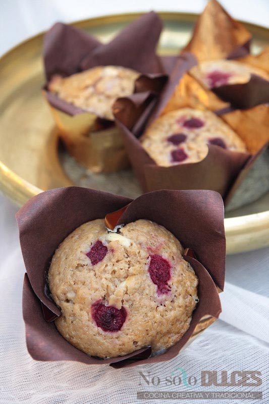 No solo dulces – Muffins de frambuesa y chocolate blanco
