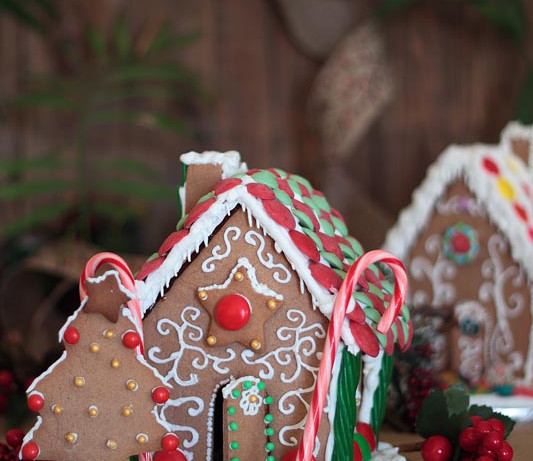 Casitas de jengibre para Navidad [Gingerbread Houses]