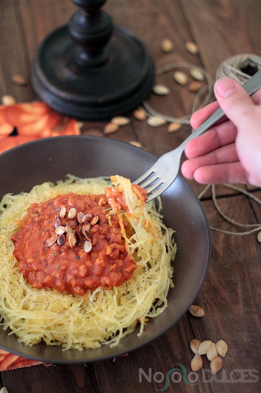 Espaguetis veganos de calabaza y boloñesa